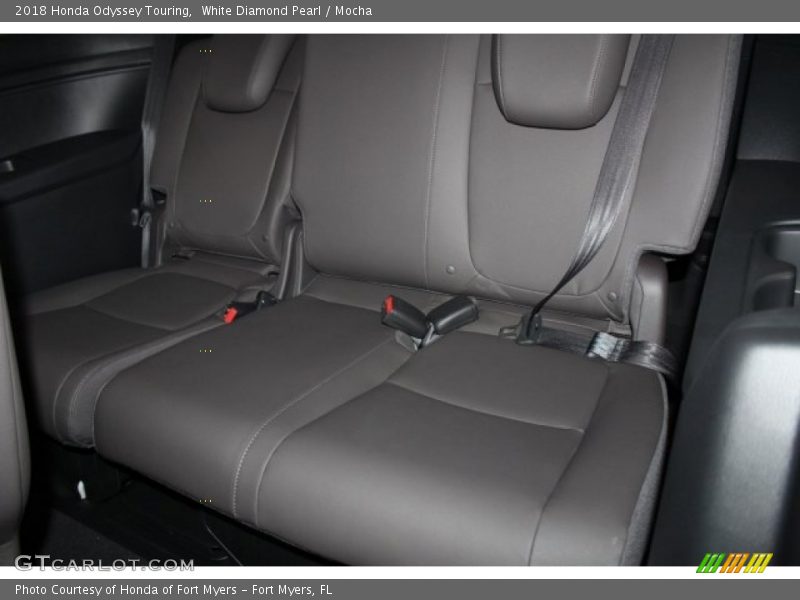 White Diamond Pearl / Mocha 2018 Honda Odyssey Touring