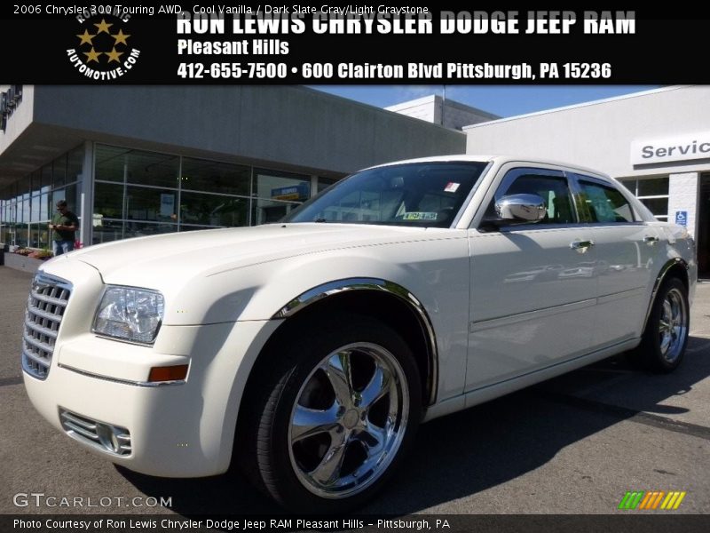 Cool Vanilla / Dark Slate Gray/Light Graystone 2006 Chrysler 300 Touring AWD