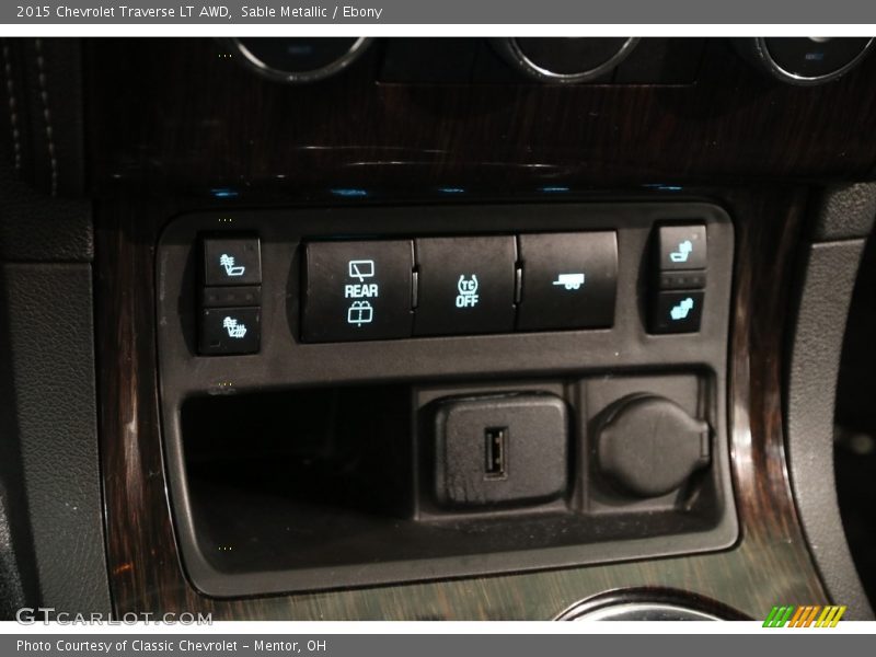 Sable Metallic / Ebony 2015 Chevrolet Traverse LT AWD