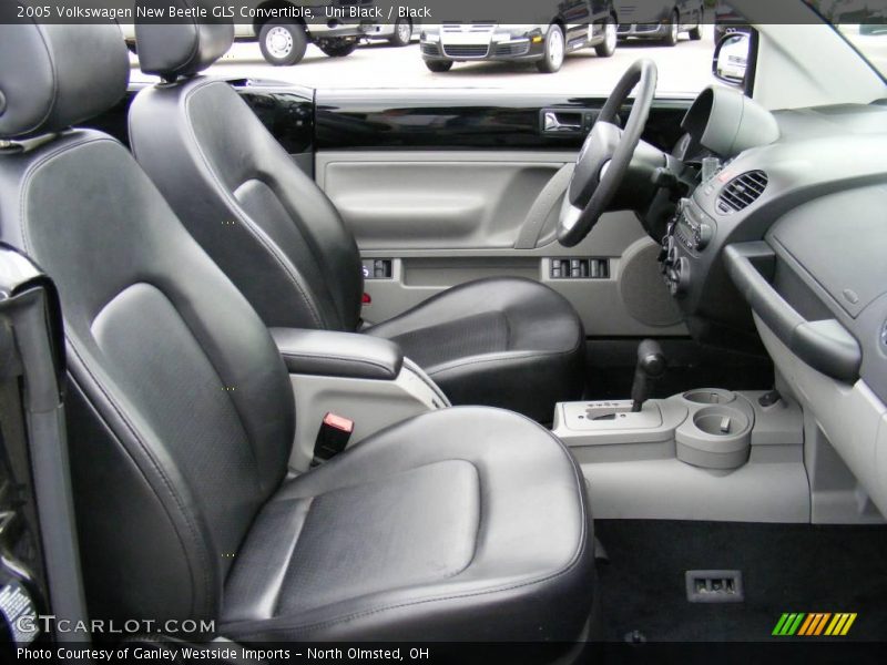 Uni Black / Black 2005 Volkswagen New Beetle GLS Convertible