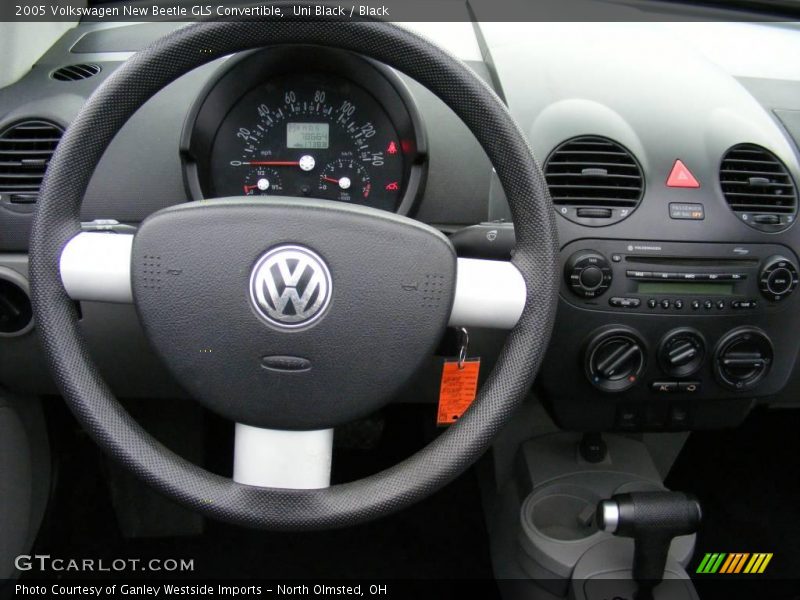 Uni Black / Black 2005 Volkswagen New Beetle GLS Convertible