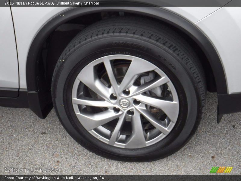 Brilliant Silver / Charcoal 2015 Nissan Rogue SL AWD