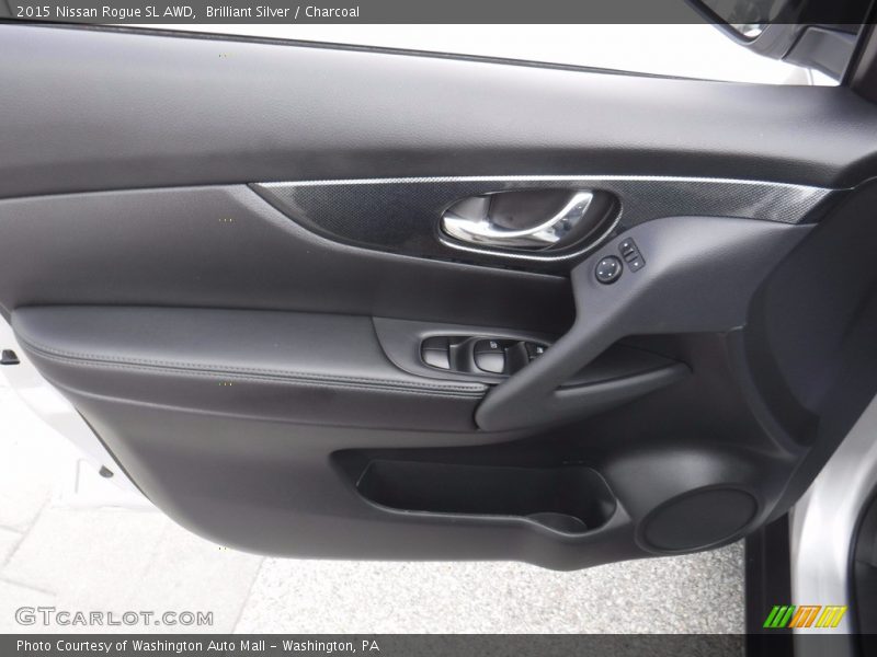 Brilliant Silver / Charcoal 2015 Nissan Rogue SL AWD