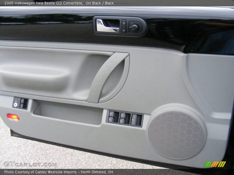 Uni Black / Black 2005 Volkswagen New Beetle GLS Convertible