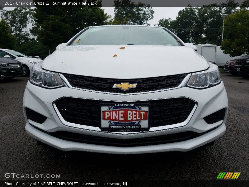 Summit White / Jet Black 2017 Chevrolet Cruze LS