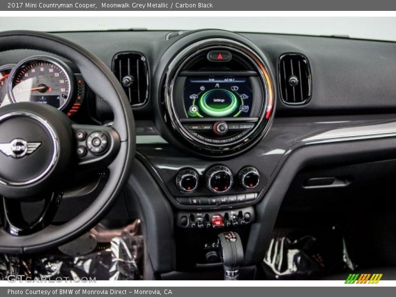 Moonwalk Grey Metallic / Carbon Black 2017 Mini Countryman Cooper