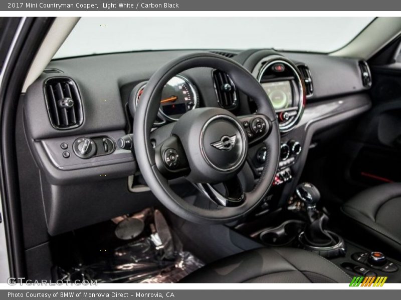 Light White / Carbon Black 2017 Mini Countryman Cooper