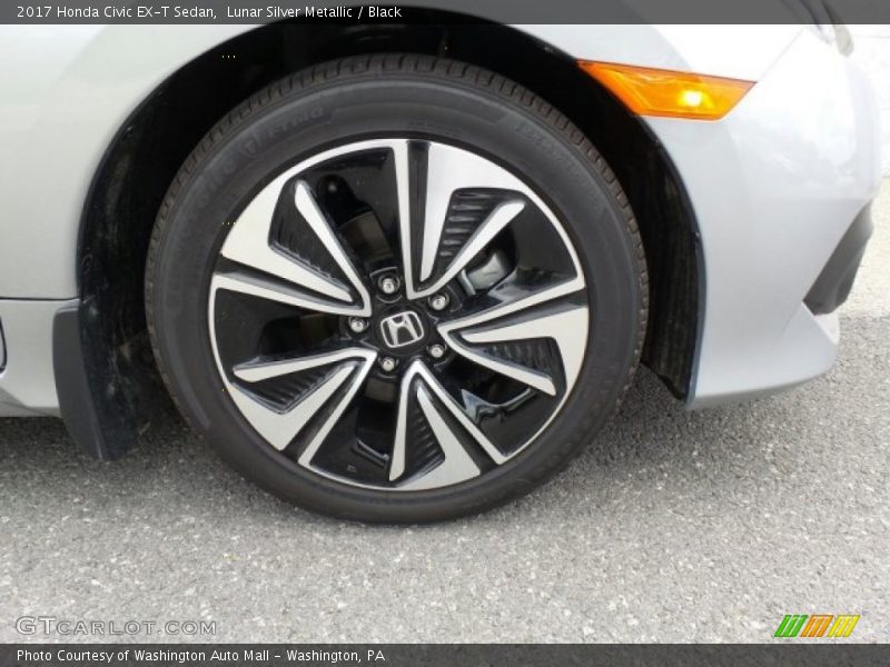 Lunar Silver Metallic / Black 2017 Honda Civic EX-T Sedan
