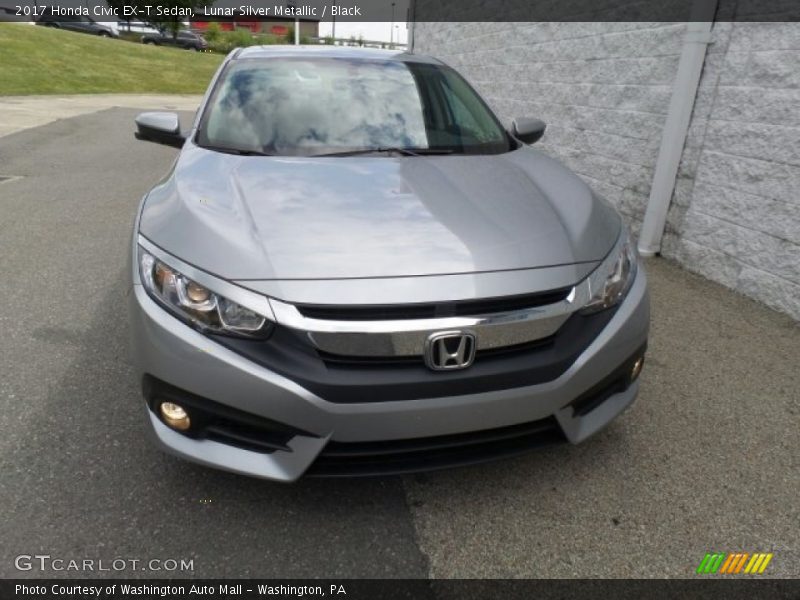 Lunar Silver Metallic / Black 2017 Honda Civic EX-T Sedan