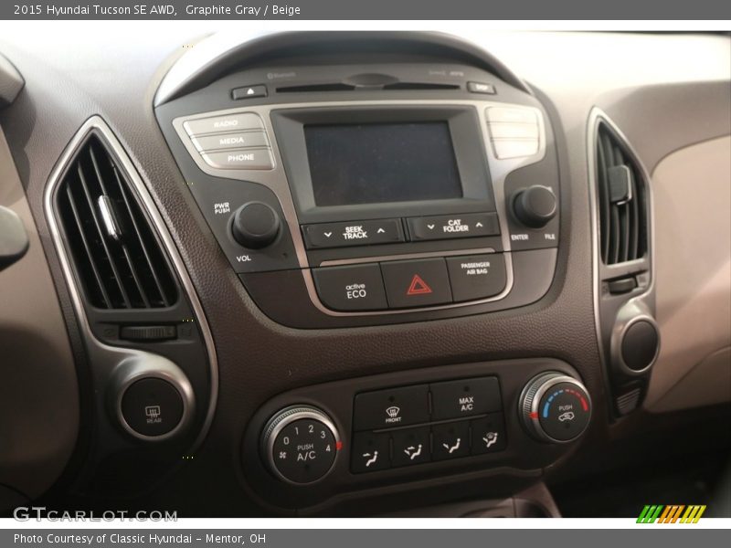 Graphite Gray / Beige 2015 Hyundai Tucson SE AWD