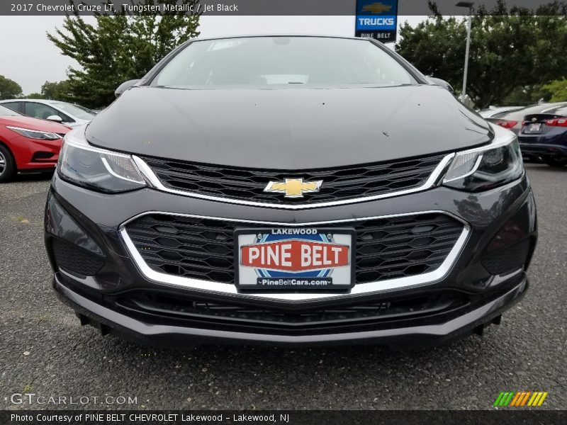 Tungsten Metallic / Jet Black 2017 Chevrolet Cruze LT