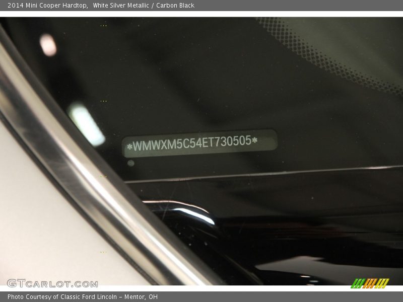 White Silver Metallic / Carbon Black 2014 Mini Cooper Hardtop