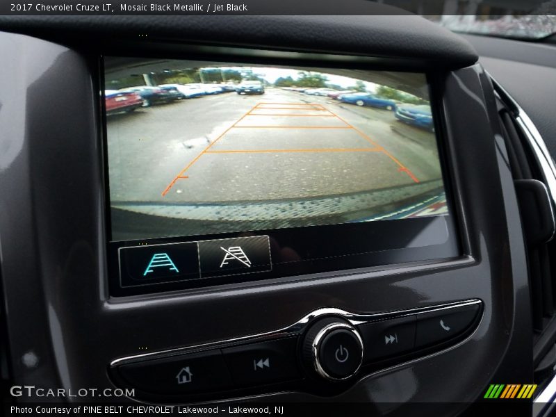 Mosaic Black Metallic / Jet Black 2017 Chevrolet Cruze LT