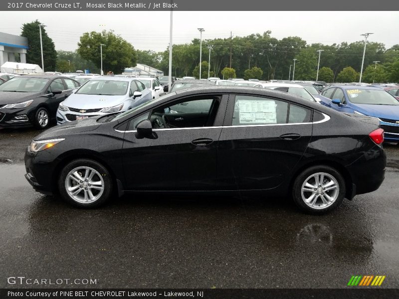 Mosaic Black Metallic / Jet Black 2017 Chevrolet Cruze LT