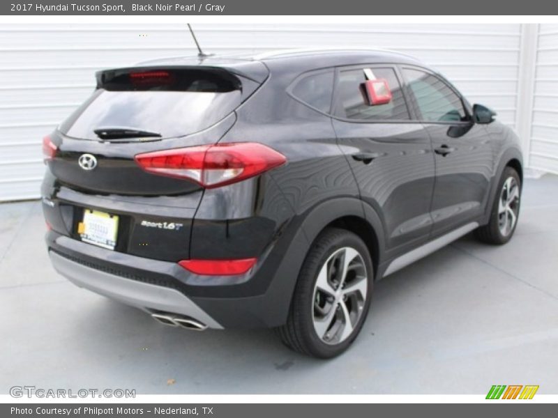 Black Noir Pearl / Gray 2017 Hyundai Tucson Sport