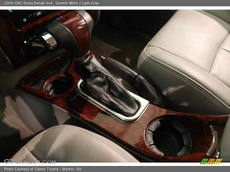 Summit White / Light Gray 2006 GMC Envoy Denali 4x4