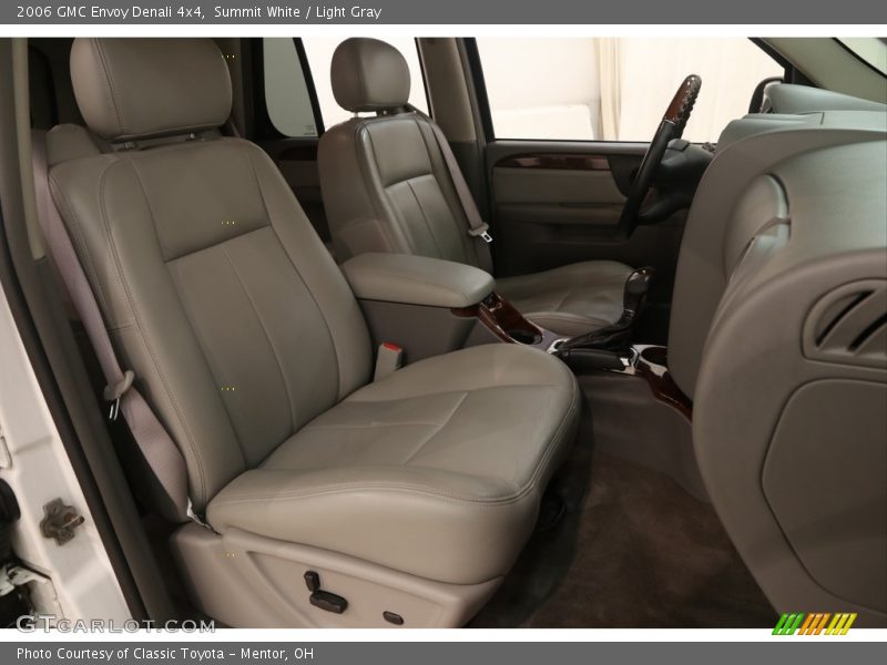 Summit White / Light Gray 2006 GMC Envoy Denali 4x4