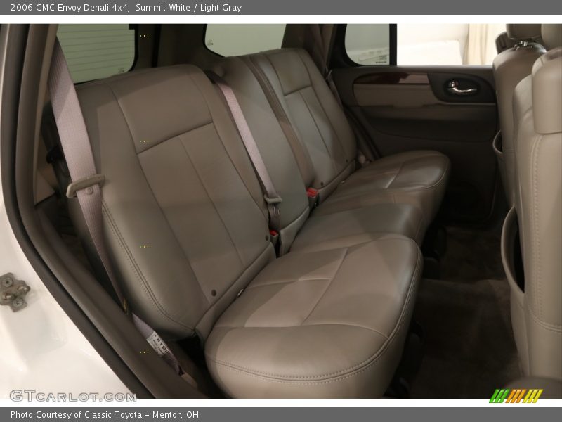 Summit White / Light Gray 2006 GMC Envoy Denali 4x4