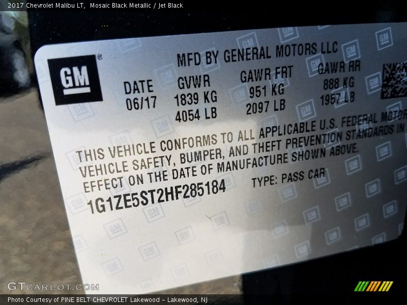 Mosaic Black Metallic / Jet Black 2017 Chevrolet Malibu LT
