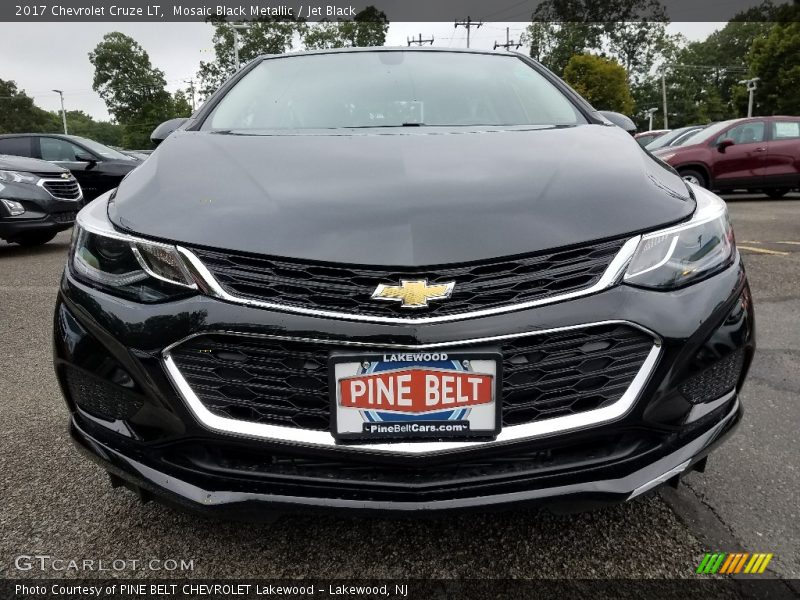 Mosaic Black Metallic / Jet Black 2017 Chevrolet Cruze LT