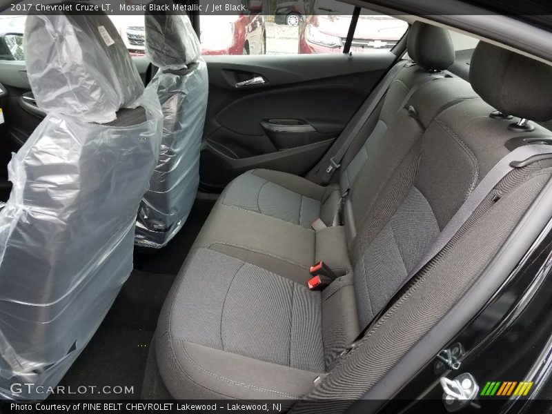 Mosaic Black Metallic / Jet Black 2017 Chevrolet Cruze LT