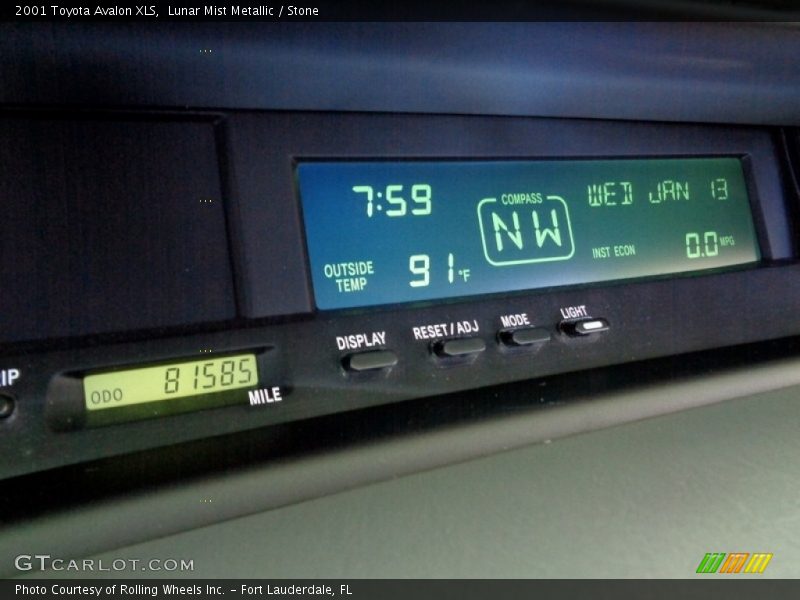 Lunar Mist Metallic / Stone 2001 Toyota Avalon XLS