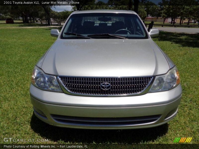 Lunar Mist Metallic / Stone 2001 Toyota Avalon XLS