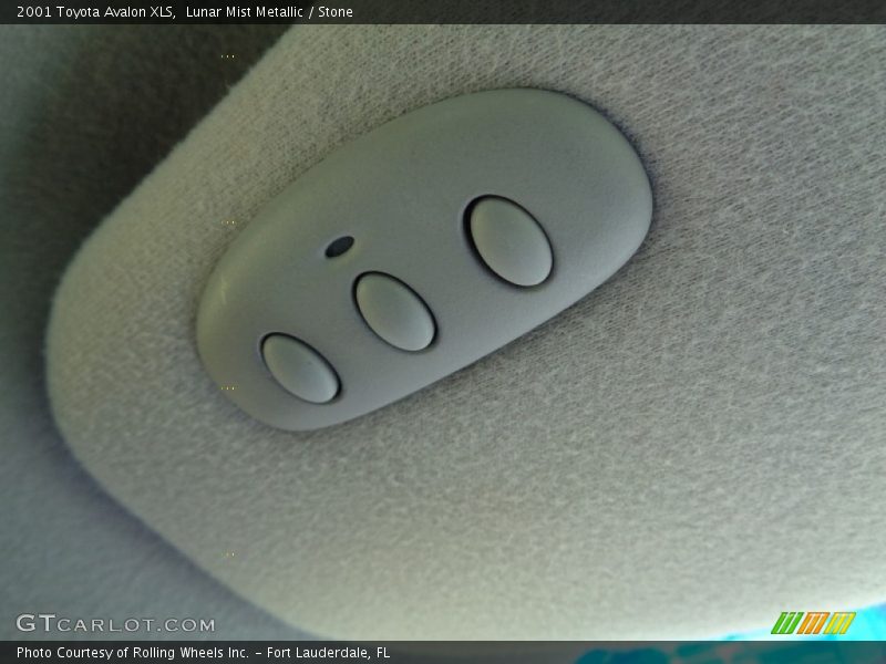 Lunar Mist Metallic / Stone 2001 Toyota Avalon XLS