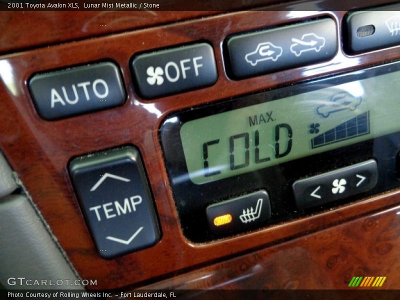 Lunar Mist Metallic / Stone 2001 Toyota Avalon XLS
