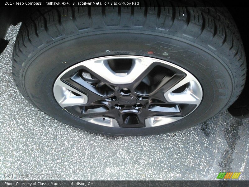 Billet Silver Metallic / Black/Ruby Red 2017 Jeep Compass Trailhawk 4x4