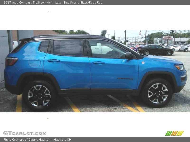 Laser Blue Pearl / Black/Ruby Red 2017 Jeep Compass Trailhawk 4x4