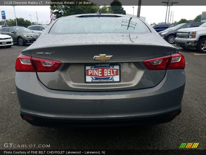 Pepperdust Metallic / Jet Black 2018 Chevrolet Malibu LT