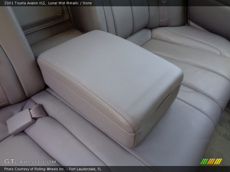 Lunar Mist Metallic / Stone 2001 Toyota Avalon XLS