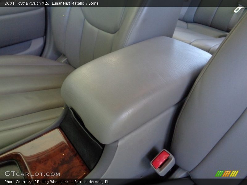 Lunar Mist Metallic / Stone 2001 Toyota Avalon XLS