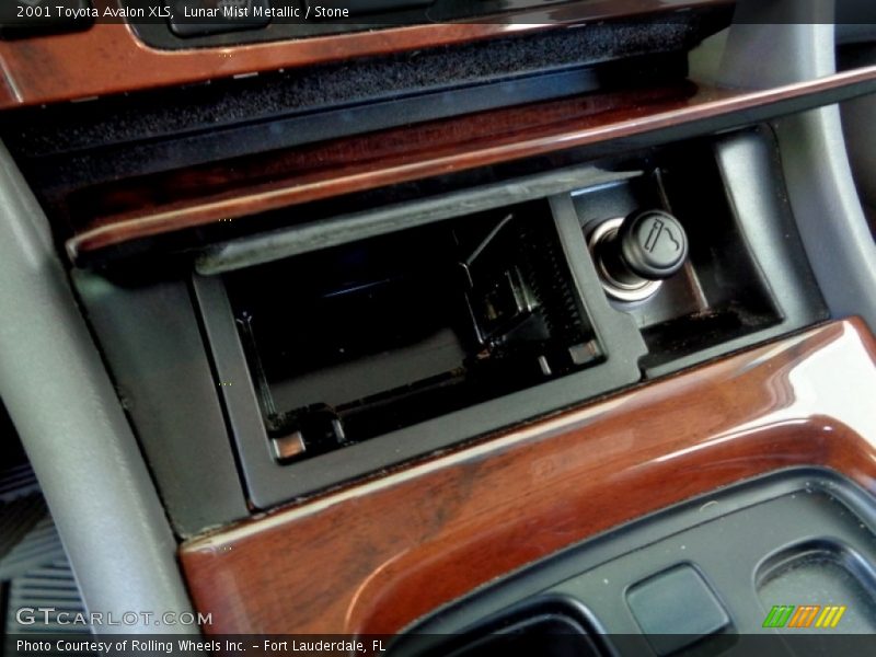Lunar Mist Metallic / Stone 2001 Toyota Avalon XLS