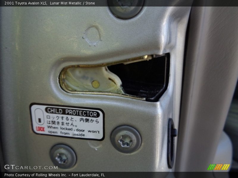 Lunar Mist Metallic / Stone 2001 Toyota Avalon XLS