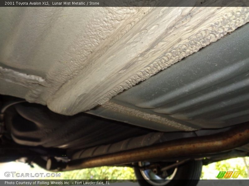 Lunar Mist Metallic / Stone 2001 Toyota Avalon XLS