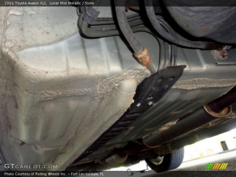 Lunar Mist Metallic / Stone 2001 Toyota Avalon XLS