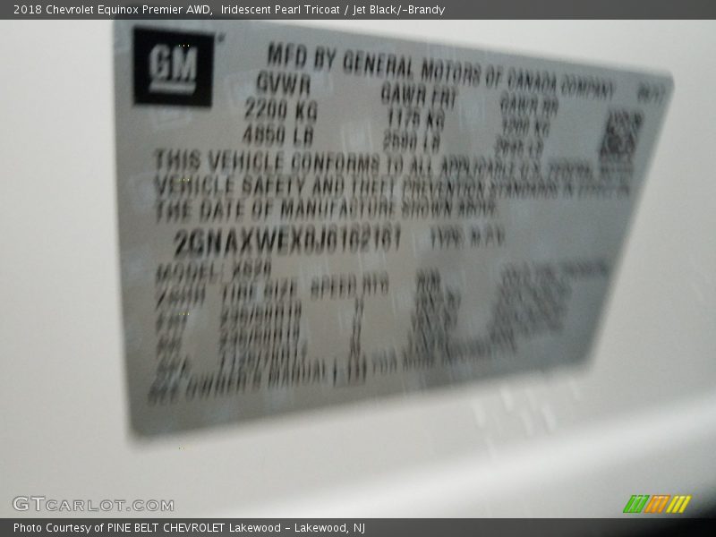 Iridescent Pearl Tricoat / Jet Black/­Brandy 2018 Chevrolet Equinox Premier AWD