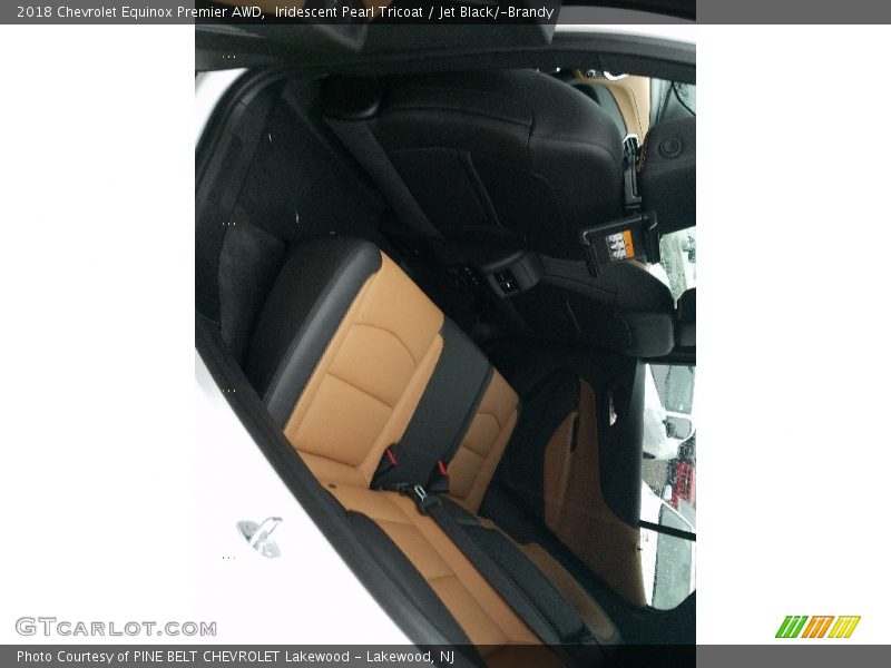 Iridescent Pearl Tricoat / Jet Black/­Brandy 2018 Chevrolet Equinox Premier AWD
