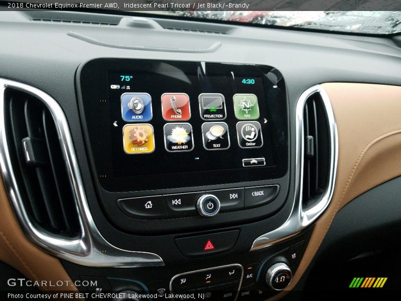Iridescent Pearl Tricoat / Jet Black/­Brandy 2018 Chevrolet Equinox Premier AWD
