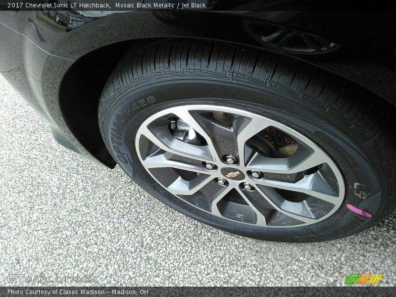 Mosaic Black Metallic / Jet Black 2017 Chevrolet Sonic LT Hatchback