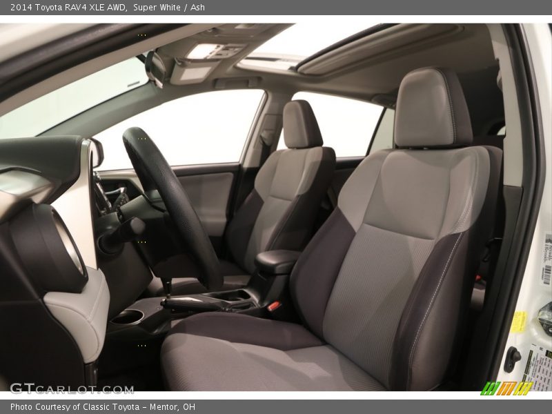 Super White / Ash 2014 Toyota RAV4 XLE AWD