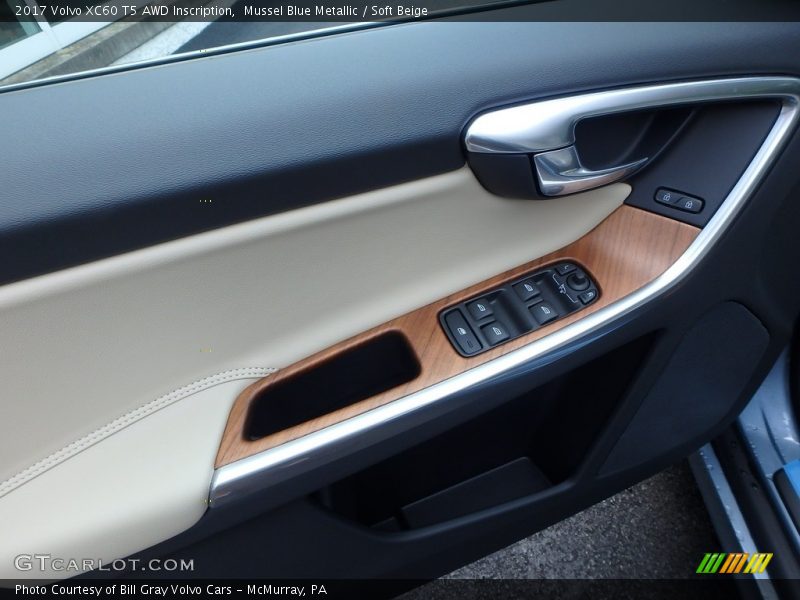 Mussel Blue Metallic / Soft Beige 2017 Volvo XC60 T5 AWD Inscription