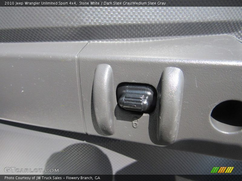 Stone White / Dark Slate Gray/Medium Slate Gray 2010 Jeep Wrangler Unlimited Sport 4x4