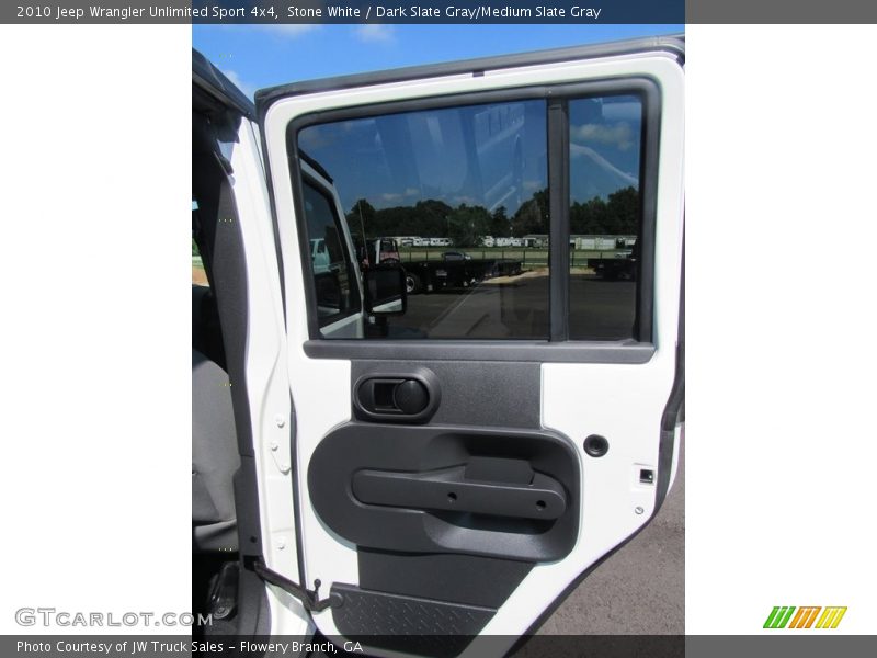 Stone White / Dark Slate Gray/Medium Slate Gray 2010 Jeep Wrangler Unlimited Sport 4x4