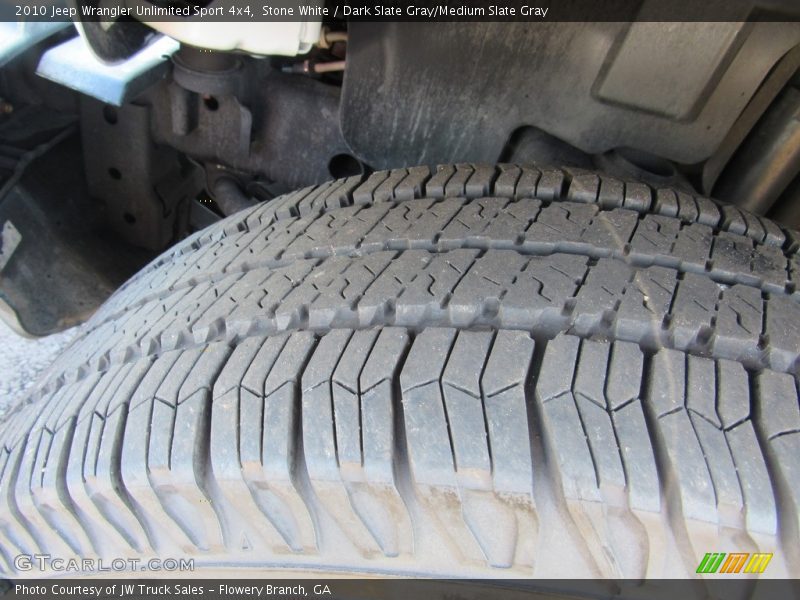 Stone White / Dark Slate Gray/Medium Slate Gray 2010 Jeep Wrangler Unlimited Sport 4x4