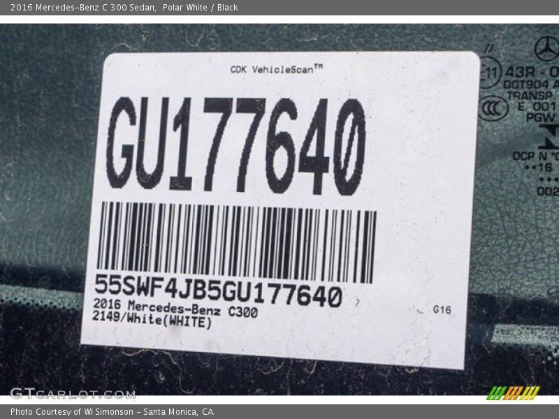 Polar White / Black 2016 Mercedes-Benz C 300 Sedan