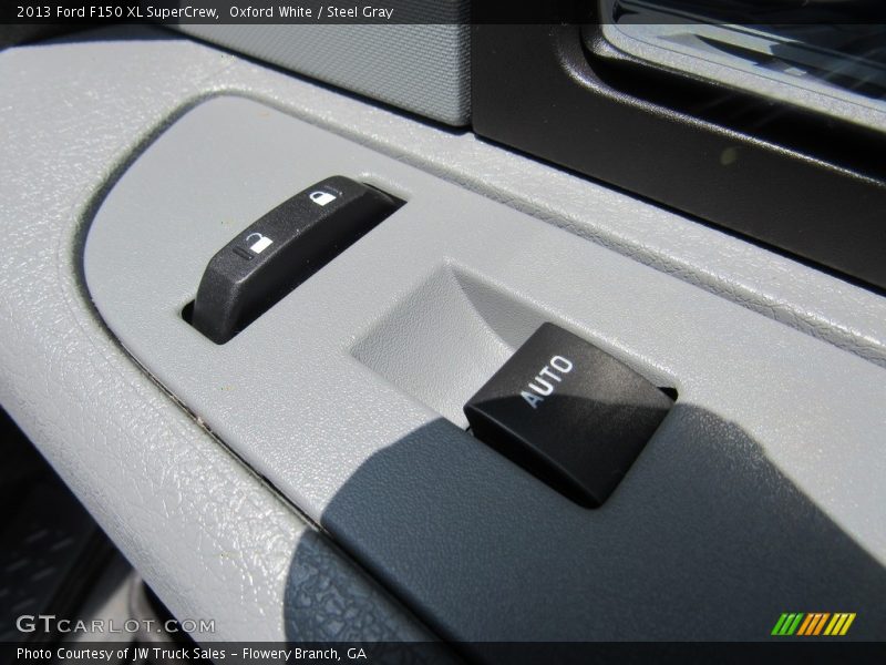 Oxford White / Steel Gray 2013 Ford F150 XL SuperCrew