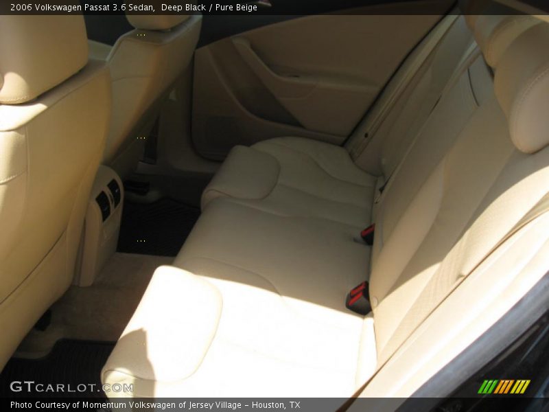 Deep Black / Pure Beige 2006 Volkswagen Passat 3.6 Sedan